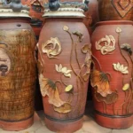 Ba chiếc bình gốm