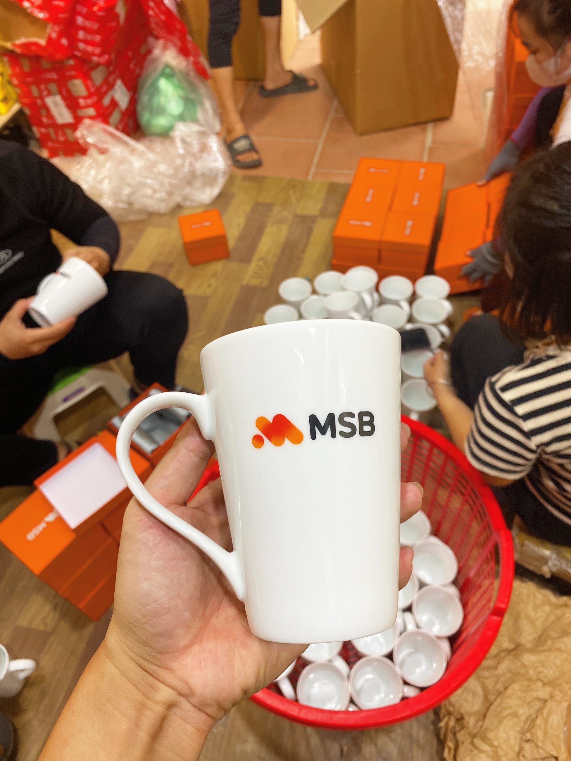 đồ gốm sứ in logo doanh nghiệp đẹp